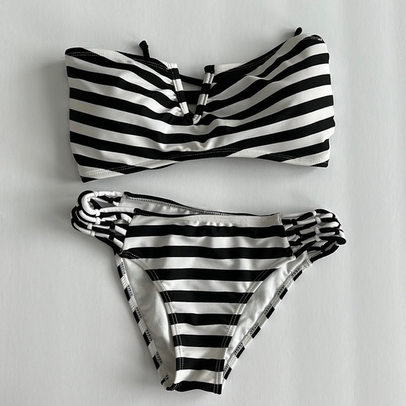 Forever21 Black and White Striped Bikini - Picture 1 of 4